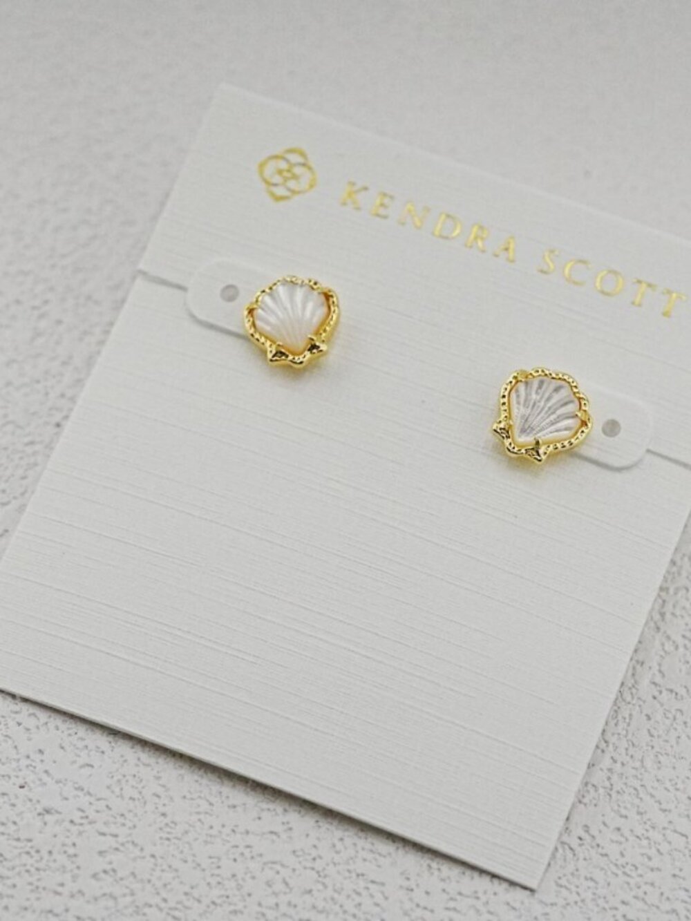 Kendra Scott Scallop Stud Earrings